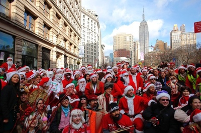 クリスマス恒例「サンタコン」、今年も盛大に NY