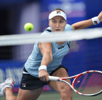 ペトロワ、エラーニを破り準決勝へ パンパシフィックオープン