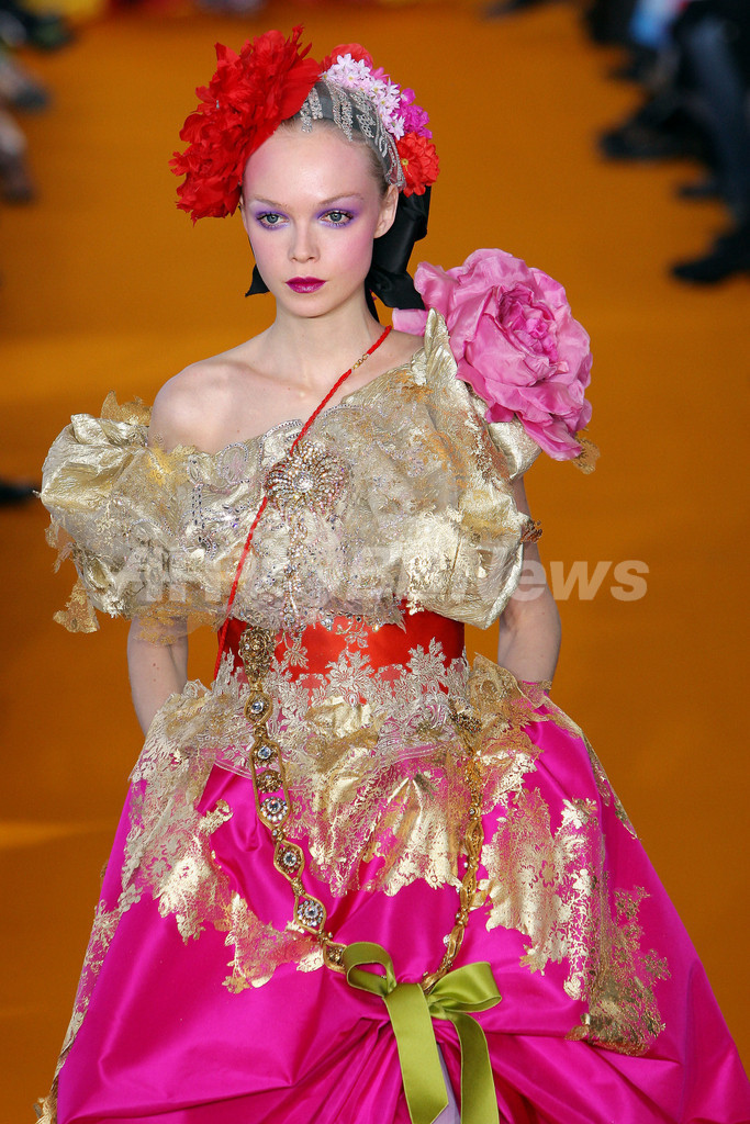 08年春夏パリ オートクチュールコレクション クリスチャン ラクロワ 新作を発表 写真27枚 国際ニュース Afpbb News