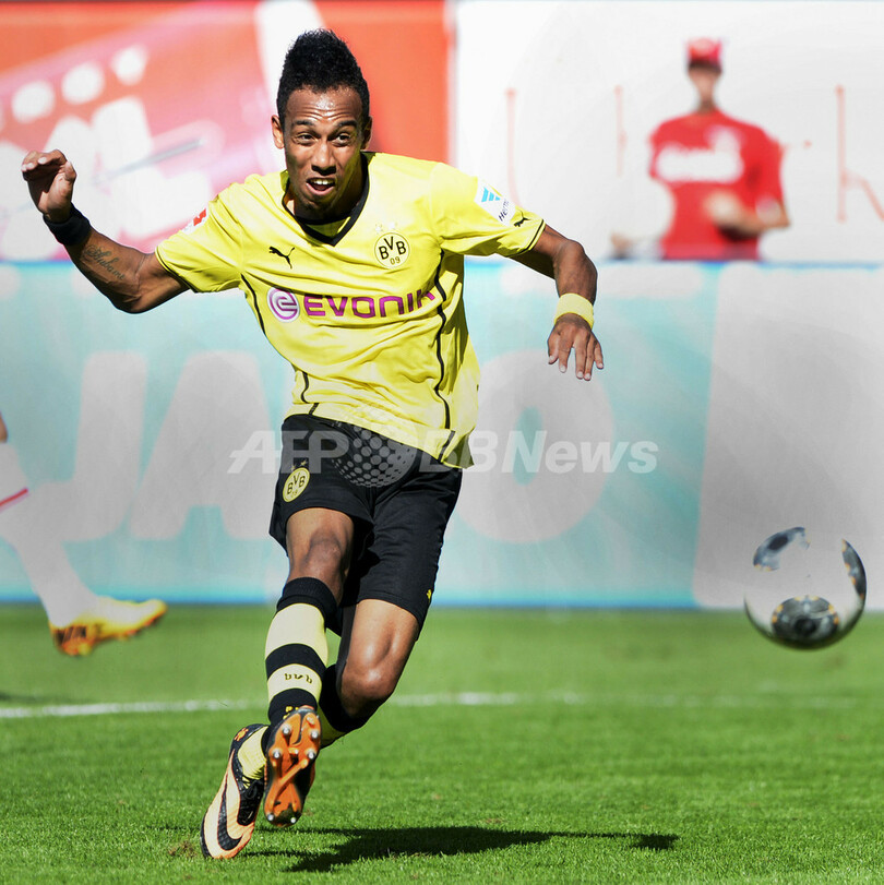 オーバメヤンがデビュー戦でハットトリック ドルトムントが白星発進 写真10枚 国際ニュース Afpbb News