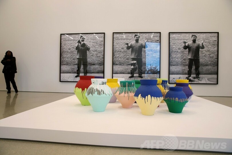 艾未未氏、1億円の壺破壊も「気にしない」 米美術館で展示中