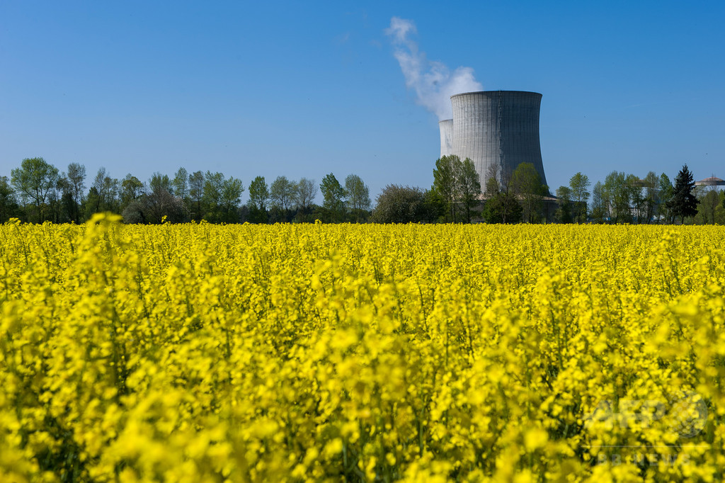 仏、消費電力半減・原発依存度引き下げへ 議会が法案可決 仏、消費電力半減・原発依存度引き下げへ 議会が法案可決