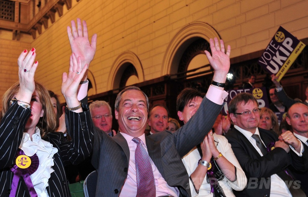 欧州議会選、英で反EU政党が勝利へ