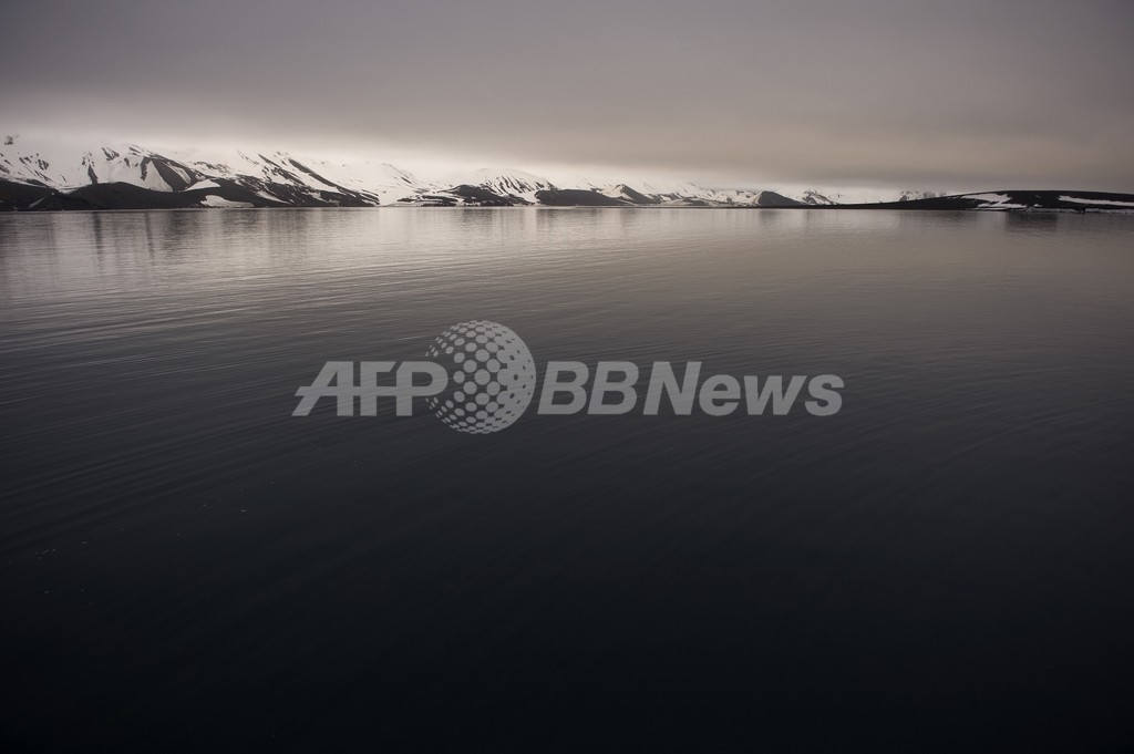 122人を乗せたクルーズ船、南極海で座礁 122人を乗せたクルーズ船、南極海で座礁