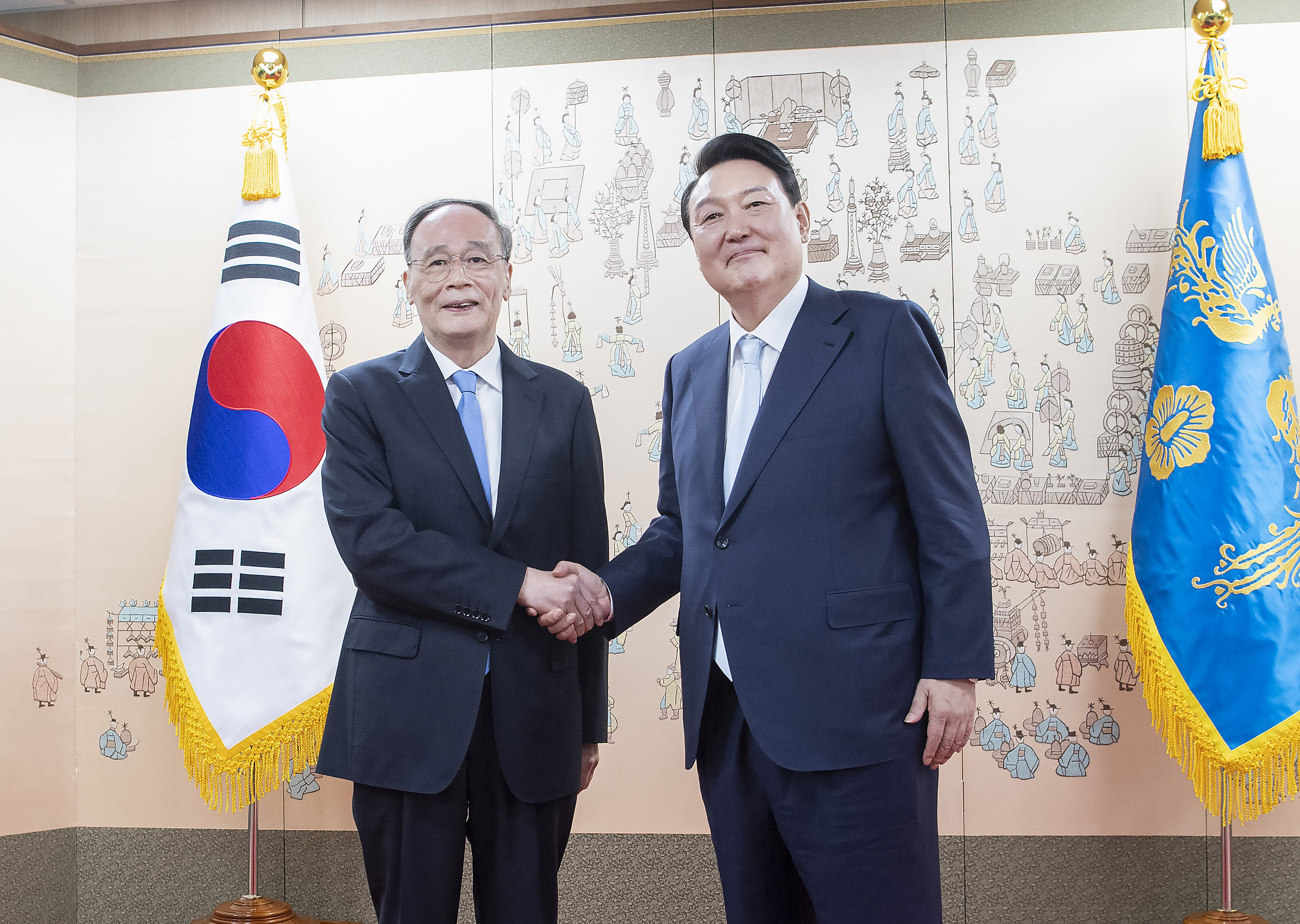 王岐山氏 韓国新大統領就任式に出席 写真2枚 国際ニュース Afpbb News