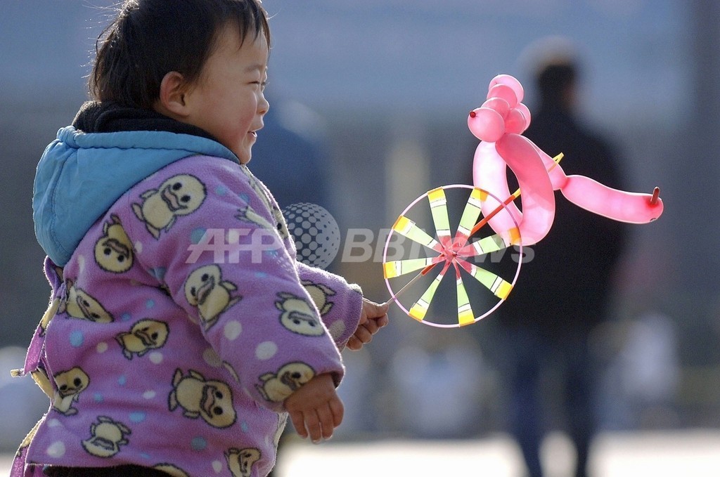 「一人っ子政策」悪用の赤ちゃん連れ去り、中国当局が捜査開始 「一人っ子政策」悪用の赤ちゃん連れ去り、中国当局が捜査開始
