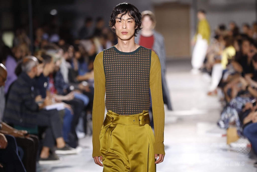 「ウ ヨンミ」17年春夏メンズ