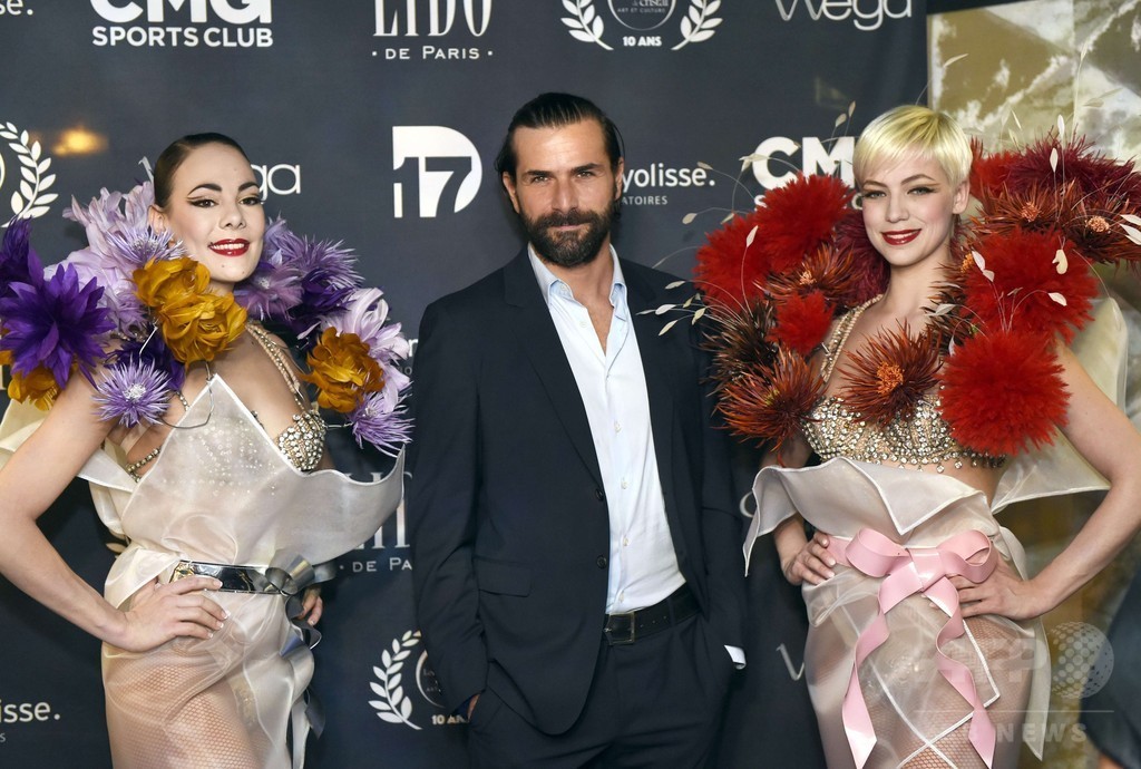 イーキン・イン、ベスト・ファッション・デザイナー賞受賞