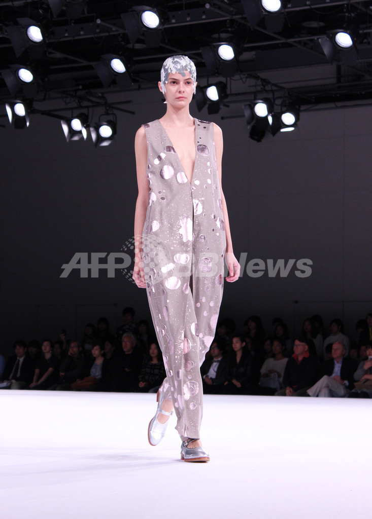 洋服にはない質感をテキスタイルで表現、「ミントデザインズ」新作発表