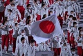国立競技場で開催された東京五輪の開会式で、入場行進する日本選手団（2021年7月23日撮影）。(c)Ben STANSALL / AFP