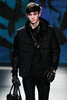 米・ニューヨークで発表された「ケネス・コール（Kenneth Cole）」13/14年秋冬コレクション（2013年2月7日撮影）。(c)AFP/Getty Images/Peter Michael Dills