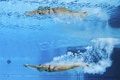 第19回世界水泳選手権、アーティスティックスイミング、ソロ・フリールーティン（FR）決勝。演技に臨む米国のアニタ・アルバレス（2022年6月22日撮影）。(c)Oli SCARFF / AFP