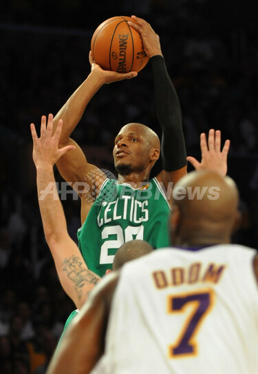 セルティックス第2戦を制す、レイ・アレン32得点 NBAファイナル 写真6 