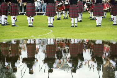 バグパイプ　スコットランド Amazon.co.jp: Tartacity フルサイズバグパイプセット - 伝統的な