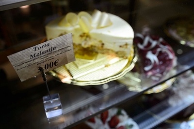 メラニアフィーバーに沸くスロベニア、便乗商品続々 観光客に期待