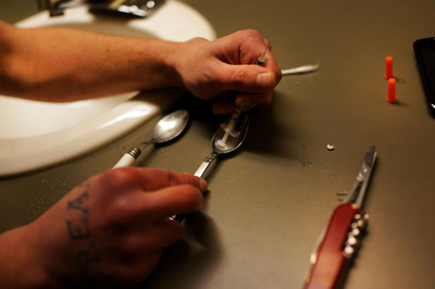 米国でヘロインの過剰摂取による死者が倍増、2010～12年