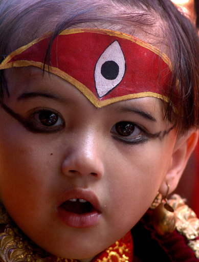 生き神「クマリ」の儀式 ネパール