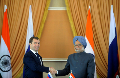 印露、原発建設や次世代戦闘機で合意