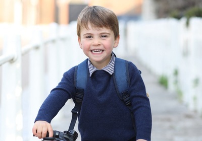 英王子夫妻の次男ルイ王子が3歳に 保育園に初登園