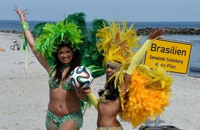 W杯ムードを盛り上げ、ドイツの「ブラジル」ビーチ