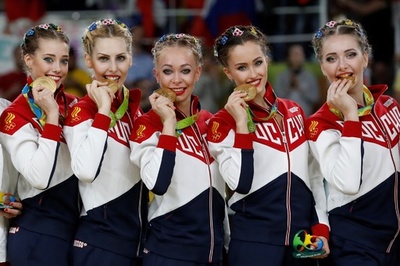 ロシアが新体操団体5連覇、フェアリー日本は8位