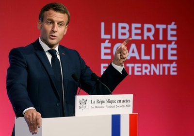過激派対策で学校教育の監督など強化、仏大統領が新方針