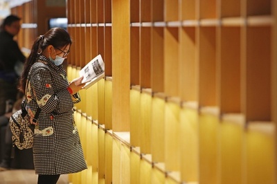 上海の書店に「光の空間」がオープン　安藤忠雄氏設計