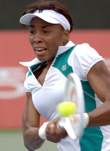 ヴィーナス ペネッタをストレートで降し決勝進出