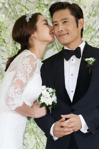 イ・ビョンホンとイ・ミンジョンが結婚