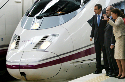 スペインの高速列車 南部のマラガまで延伸