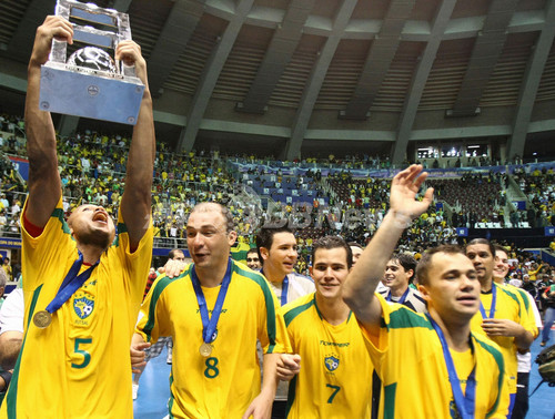 Pk戦の末ブラジルが優勝 フットサルw杯 写真10枚 ファッション ニュースならmode Press Powered By Afpbb News