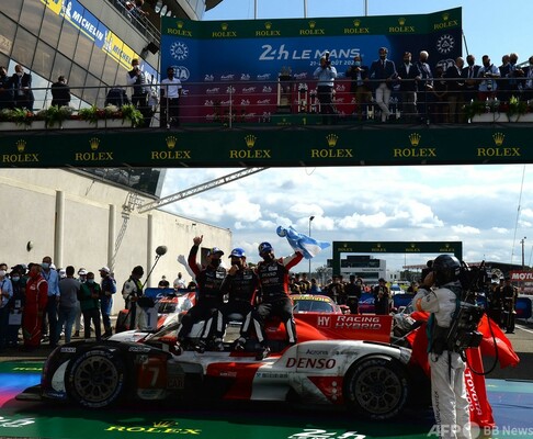小林可夢偉が悲願のルマン初優勝「現実感ない」 トヨタは4連覇 写真11 