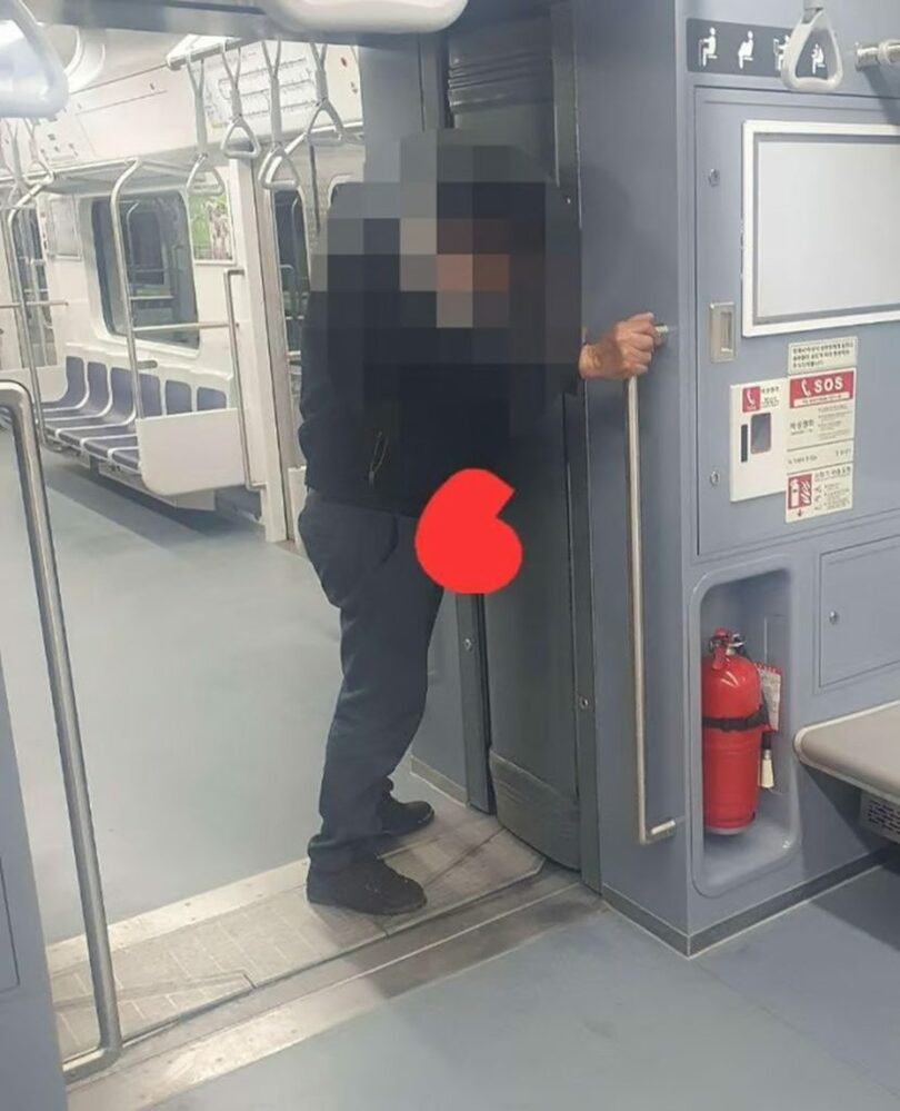 オンラインコミュニティ(c)MONEYTODAY