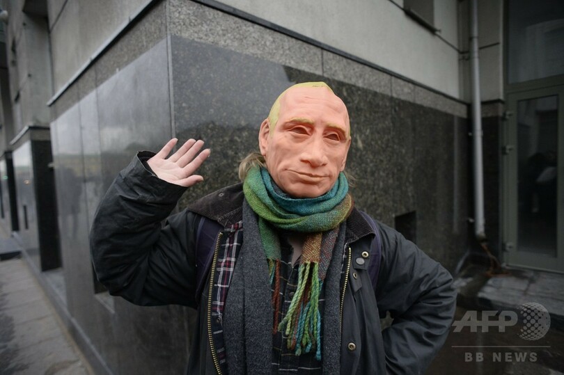 ロシア各地で大統領選の抗議デモ、野党指導者を一時拘束