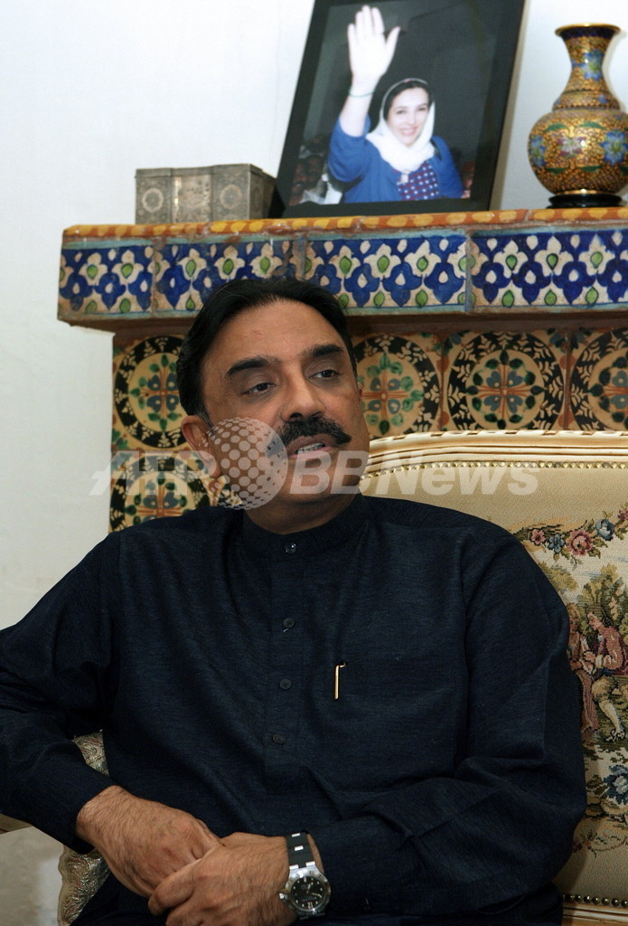 ブット元首相の夫、ムシャラフ大統領の「暗殺は本人の責任」発言に反論