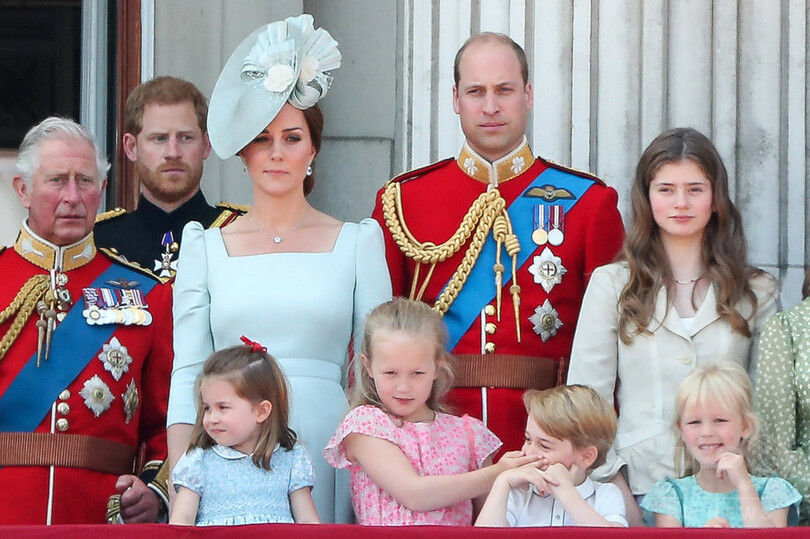 英国のエリザベス女王の「公式誕生日」、ロイヤルファミリーが大集合