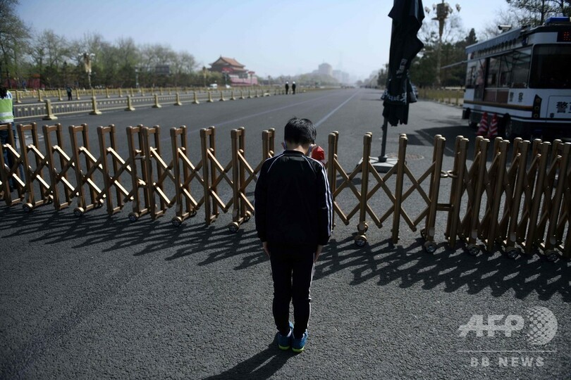 中国全土で黙とう、新型ウイルス犠牲者3000人超を追悼