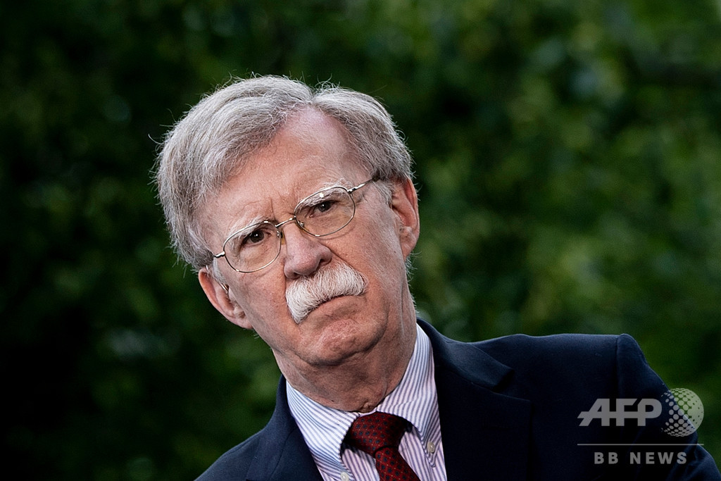 サウジタンカーへの攻撃、背後にイランは「ほぼ確実」米大統領補佐官 サウジタンカーへの攻撃、背後にイランは「ほぼ確実」米大統領補佐官