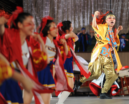 日本を元気に！」、山本寛斎氏指揮のファッション・アートイベント