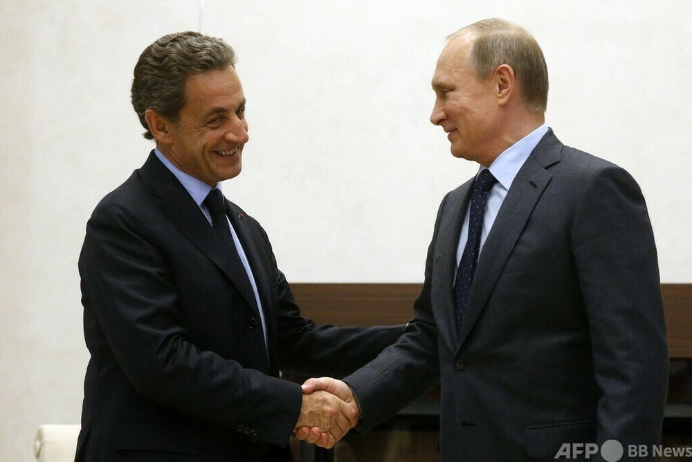 サルコジ元仏大統領、ロシアとの妥協呼び掛け 内外から反発 写真5枚