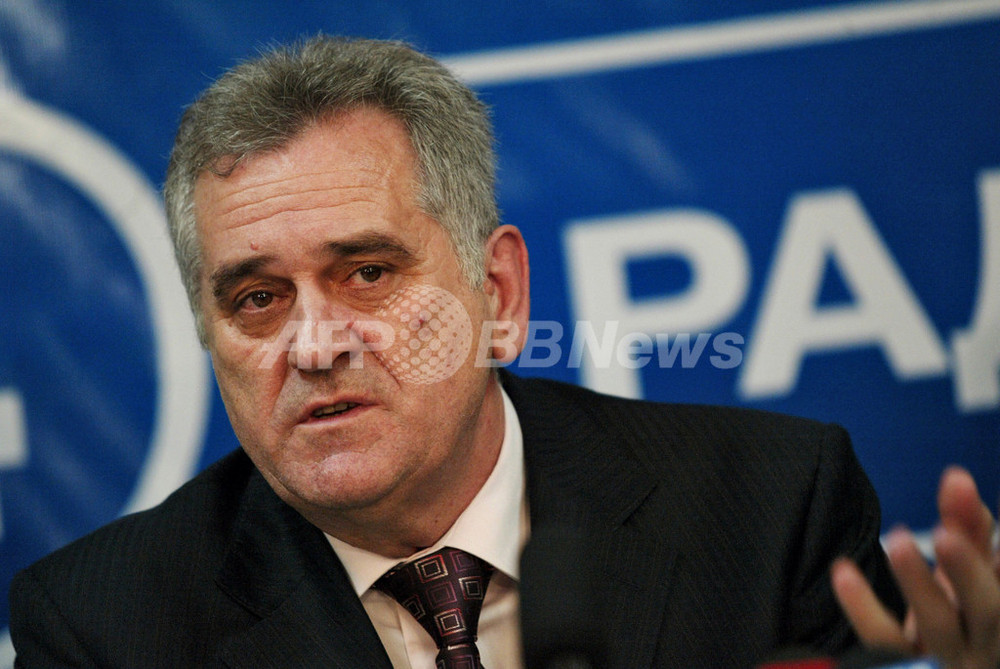 極右民族政党、議会選挙で第1党の座を守るも過半数得られず セルビア 写真1枚 国際ニュース:AFPBB News