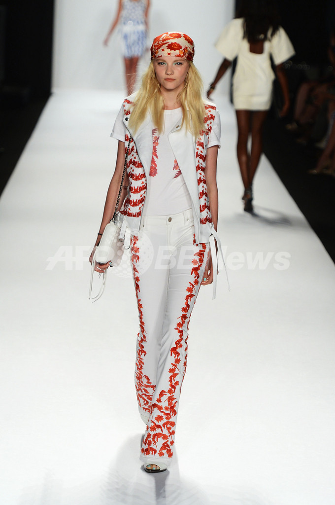 ＜13年春夏NYコレクション＞レベッカ ミンコフ