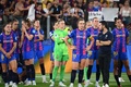 女子サッカー欧州チャンピオンズリーグ決勝、FCバルセロナ対オリンピック・リヨン。敗戦に落胆するFCバルセロナの選手ら（2022年5月21日撮影）。(c)FRANCK FIFE / AFP