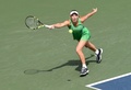 女子テニス、東レ・パンパシフィック・オープン、シングルス決勝。リターンを打つカロリーネ・ボズニアツキ（2016年9月25日撮影）。(c)AFP/TORU YAMANAKA