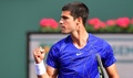 テニス、BNPパリバ・オープン、男子シングルス準決勝。ポイント獲得を喜ぶカルロス・アルカラス（2022年3月19日撮影）。(c)Frederic J. BROWN/ AFP