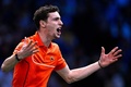 男子テニス、パリ・マスターズ、シングルス3回戦。勝利を喜ぶウゴ・アンベール（2024年10月31日撮影）。(c)JULIEN DE ROSA / AFP