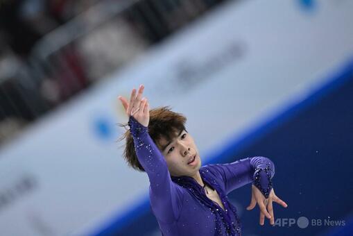前回王者の佐藤駿が男子SP首位発進、中国杯 写真18枚 国際ニュース