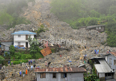 スーパー台風」11号が台湾上陸、フィリピンで13人死亡 写真8枚