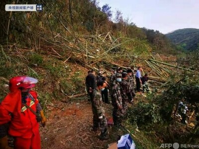 中国東方航空の墜落旅客機 外国籍乗客なし