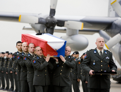 オランダ軍、アフガニスタン撤退へ